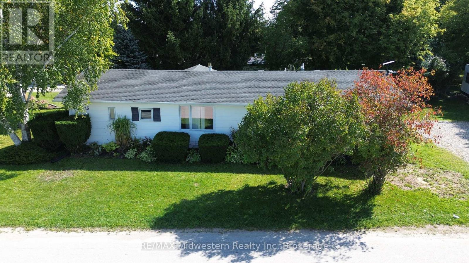 15 450 Tremaine Ave E, North Perth, ON N4W 3G9