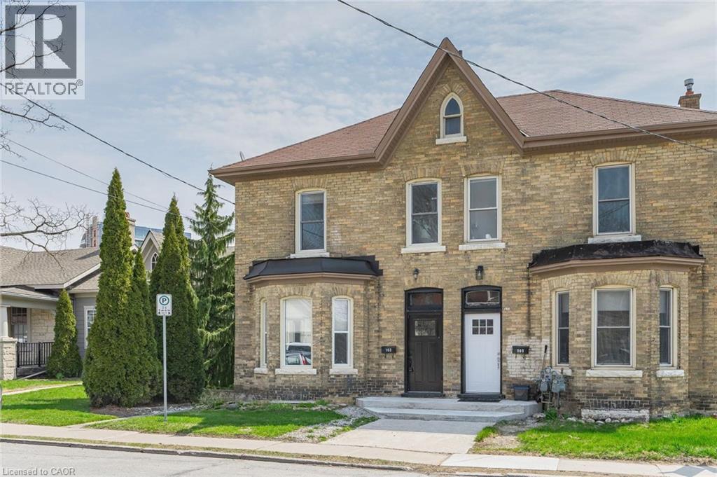 103 Surrey St E, Guelph, ON N1H 3P7