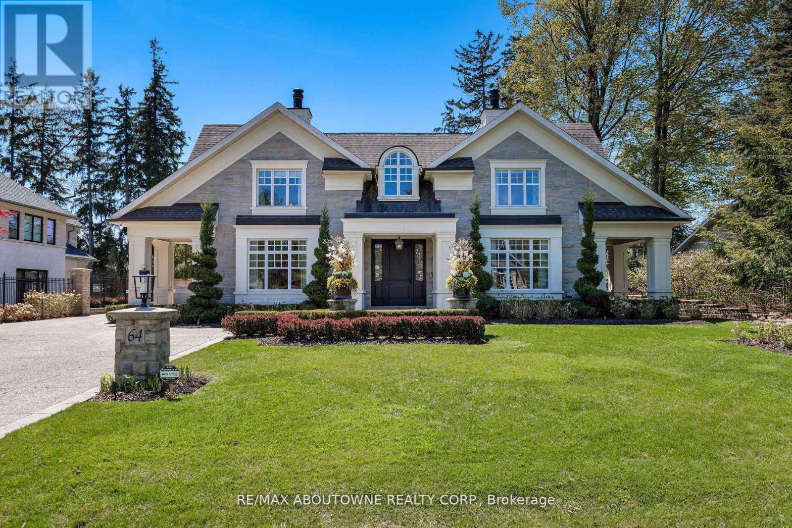 64 Brentwood Rd, Oakville, ON L6J 4B7