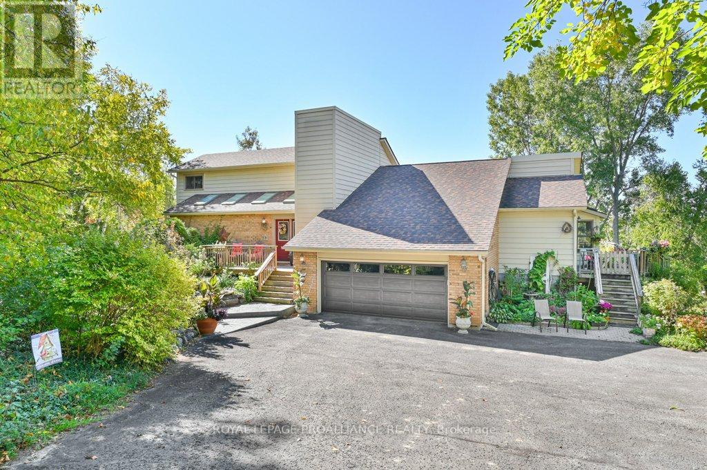 563 Flying Club Rd, Quinte West, ON K0K 2C0
