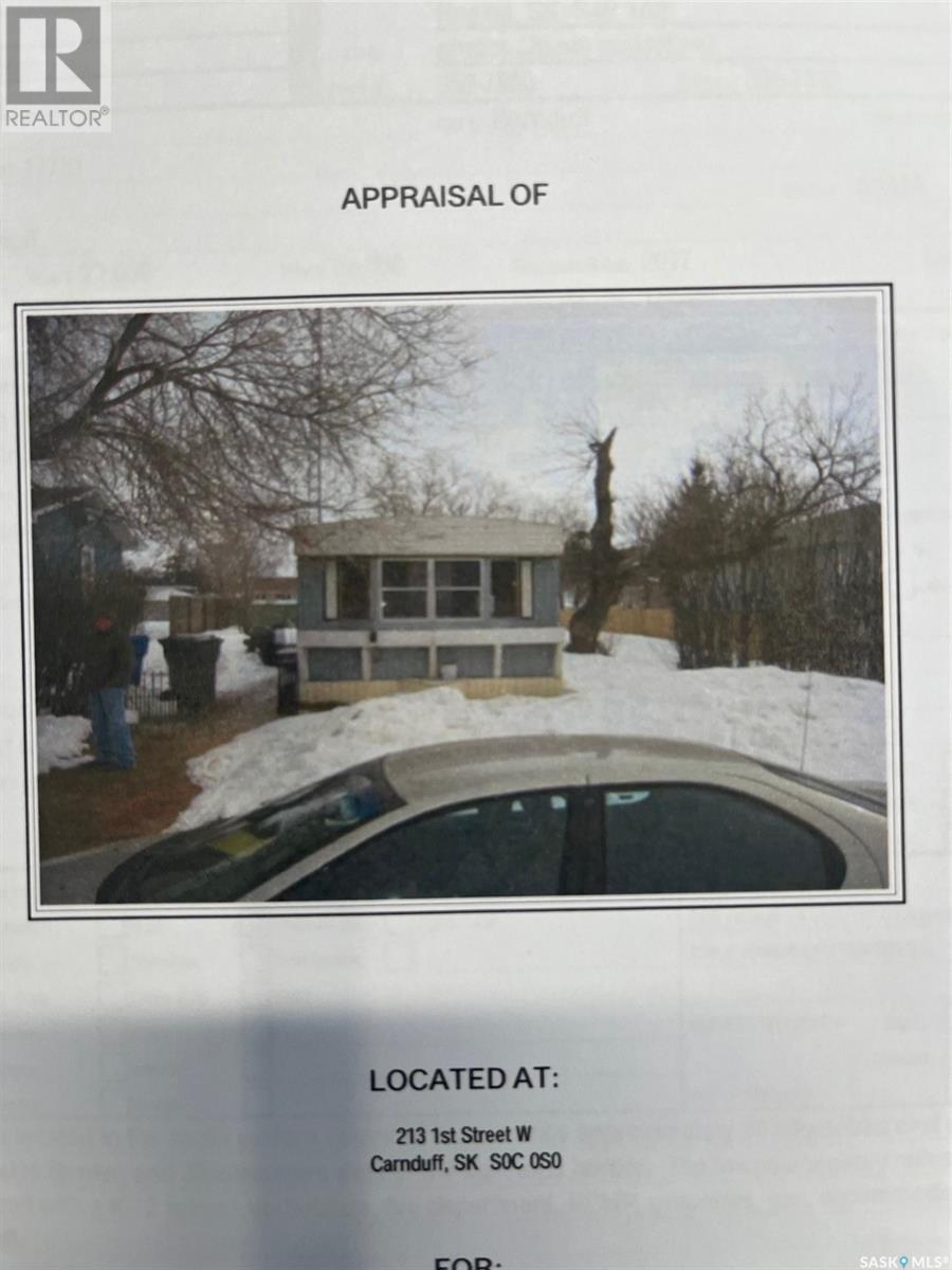 213 1 Street West, Carnduff, SK S0C 0S0