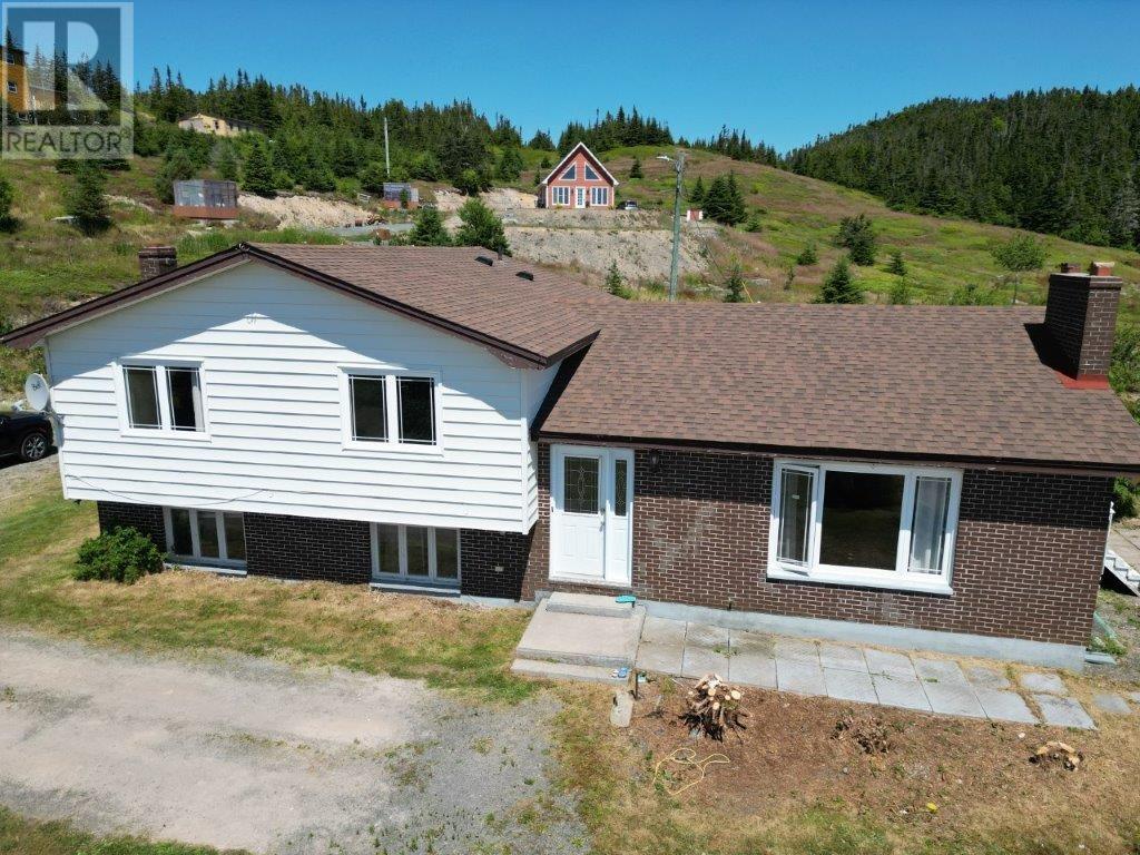2 Bannisters Hl, Port Rexton, NL A0C 0C4