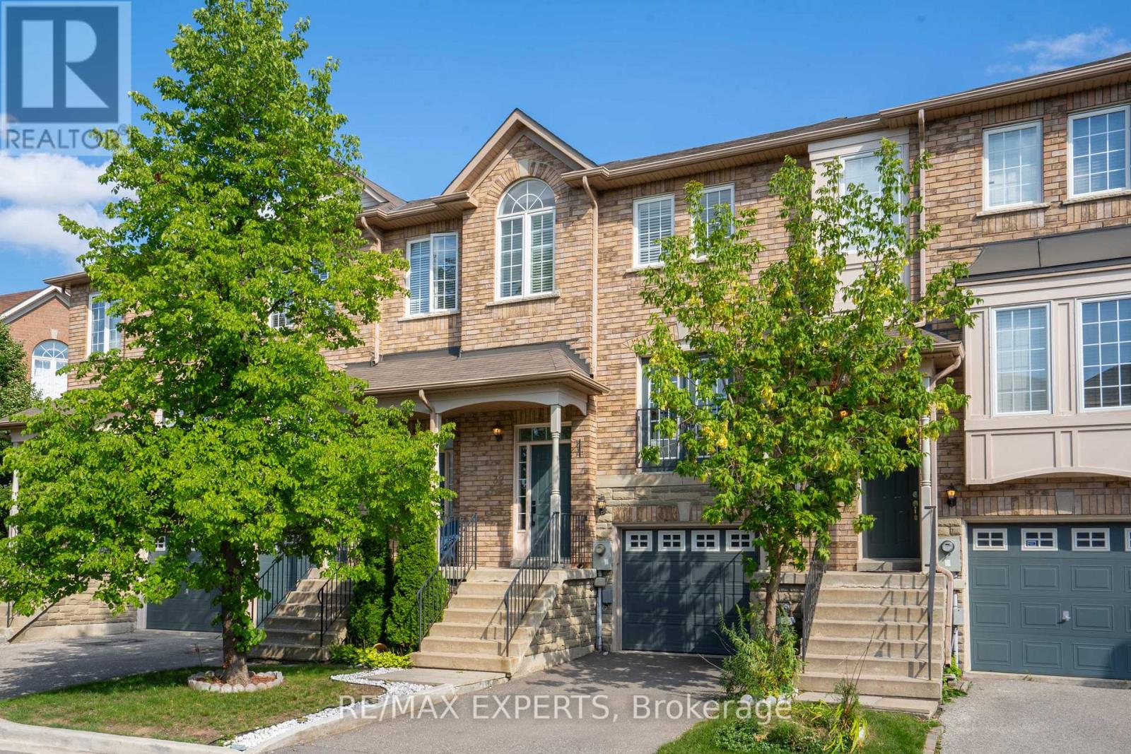 32 19 Foxchase Ave, Vaughan, ON L4L 9H1
