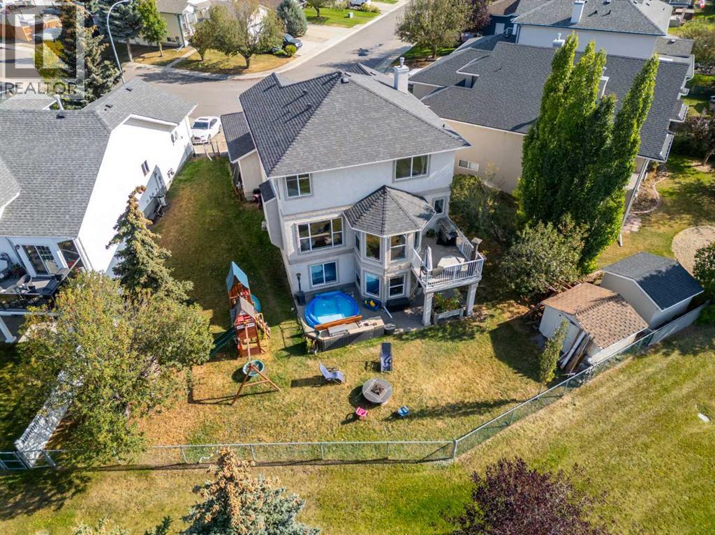 216 Stonegate Pl NW, Airdrie, AB T4B 2P3