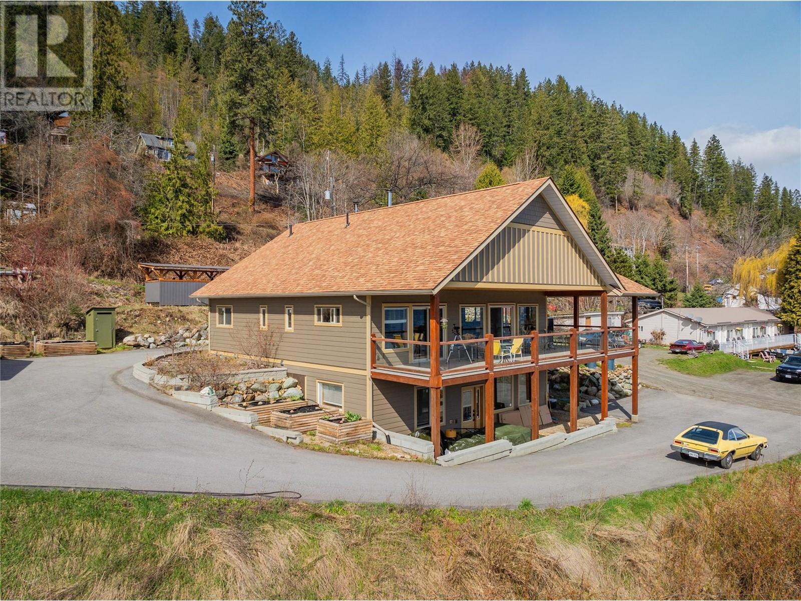 3558 Sprague St, Ainsworth, BC V0G 1A0