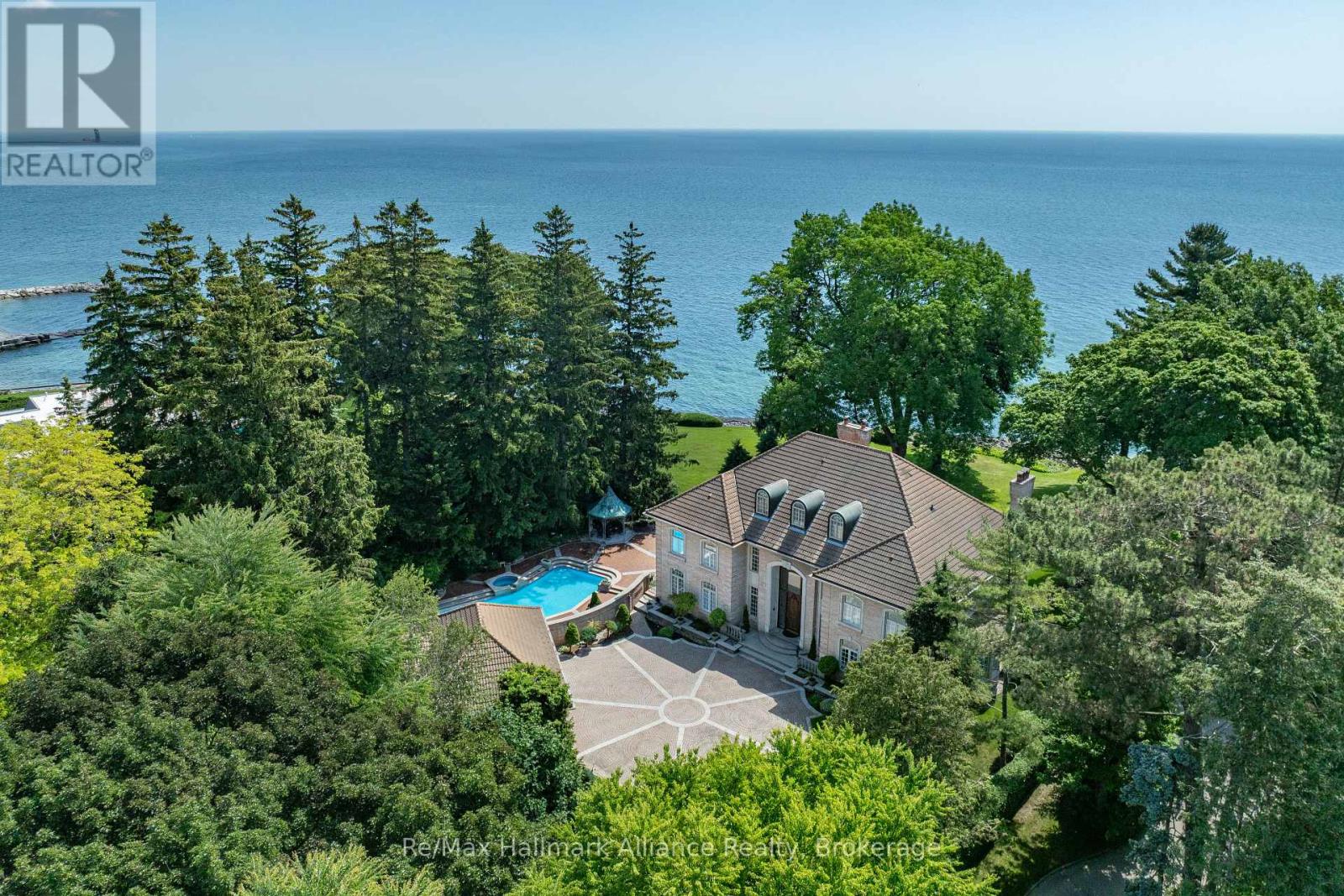 49 Cox Dr, Oakville, ON L6J 4P8