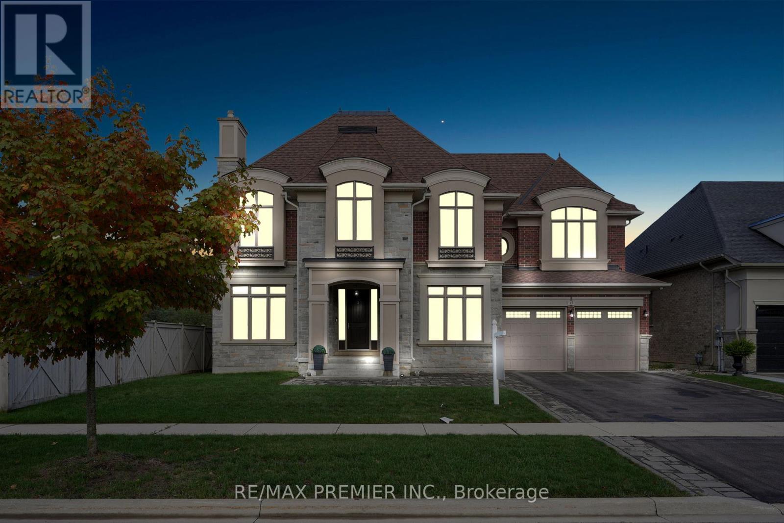 15 Peter Glass Rd, King, ON L7B 0M7