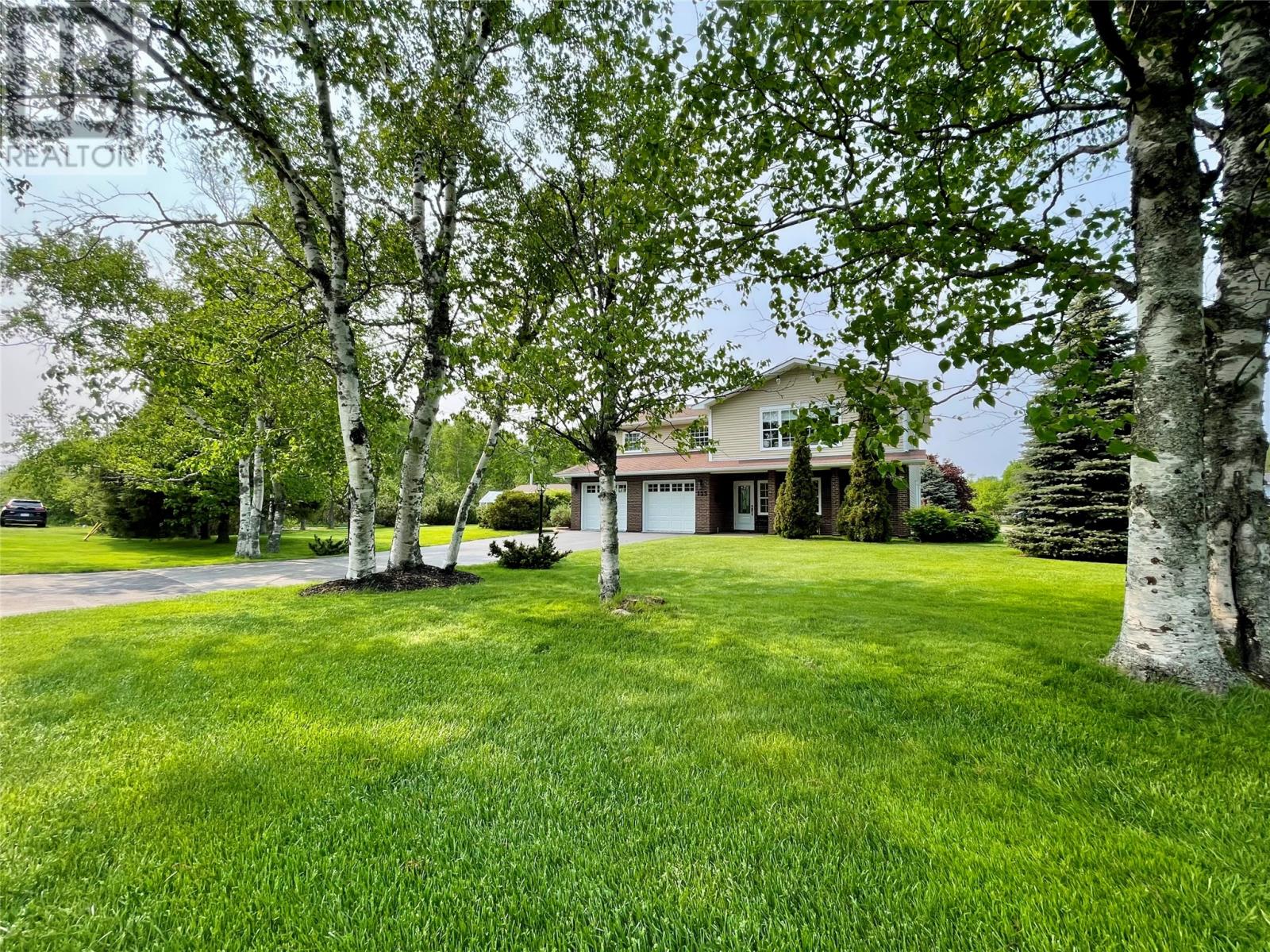 125 Grenfell Hts, Grand Falls-Windsor, NL A2A 1W5