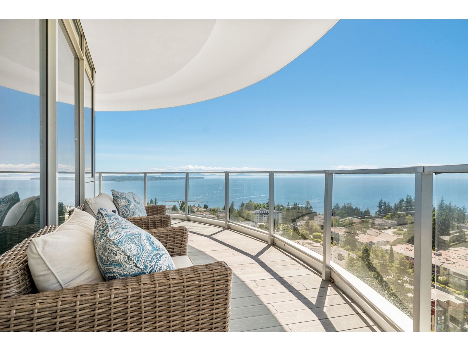 1500 Martin Street Unit 1701, White Rock, BC V4B 0C2