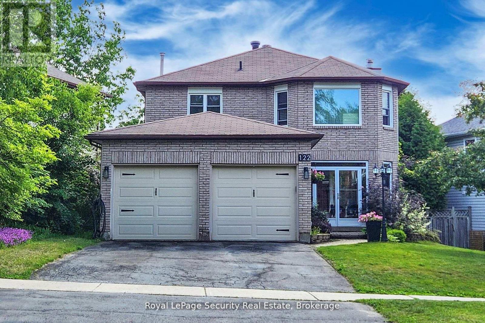 122 Browning Trl, Barrie, ON L4N 6R3
