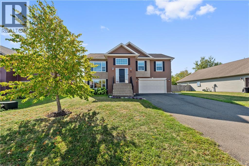 24 Lori Lynn Ct, Moncton, NB E1G 0C8