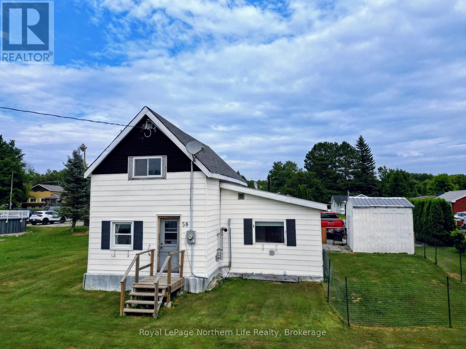 58 Main St, Latchford, ON P0J 1N0