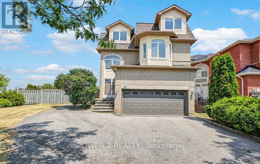 85 Queensway Dr, Richmond Hill, ON L4S 1R9