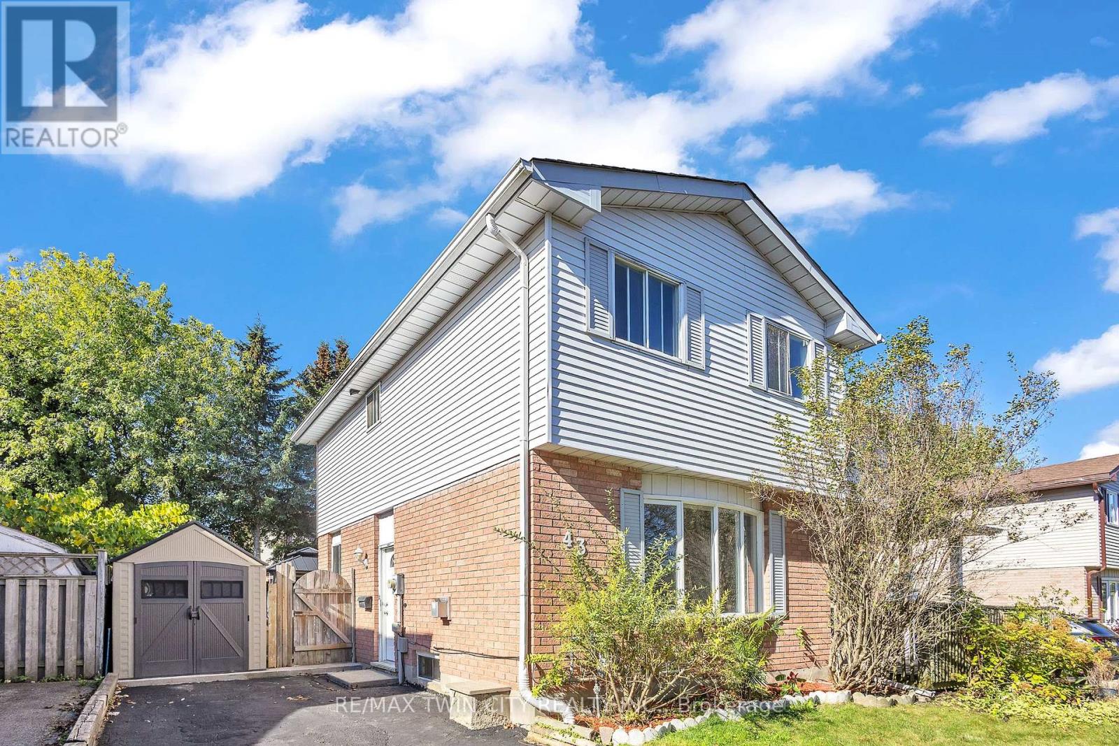 43 Connelly Dr, Kitchener, ON N2N 2T7