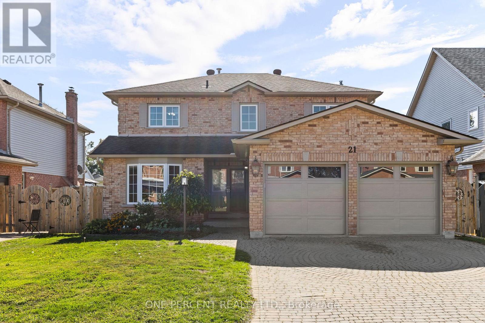 21 Brandon Cres, Orillia, ON L3V 7P5