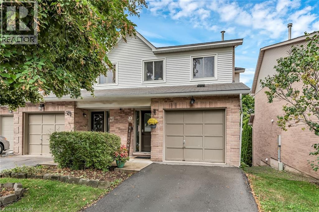 26 Moss Boulevard Unit 19, Hamilton, ON L9H 6W7