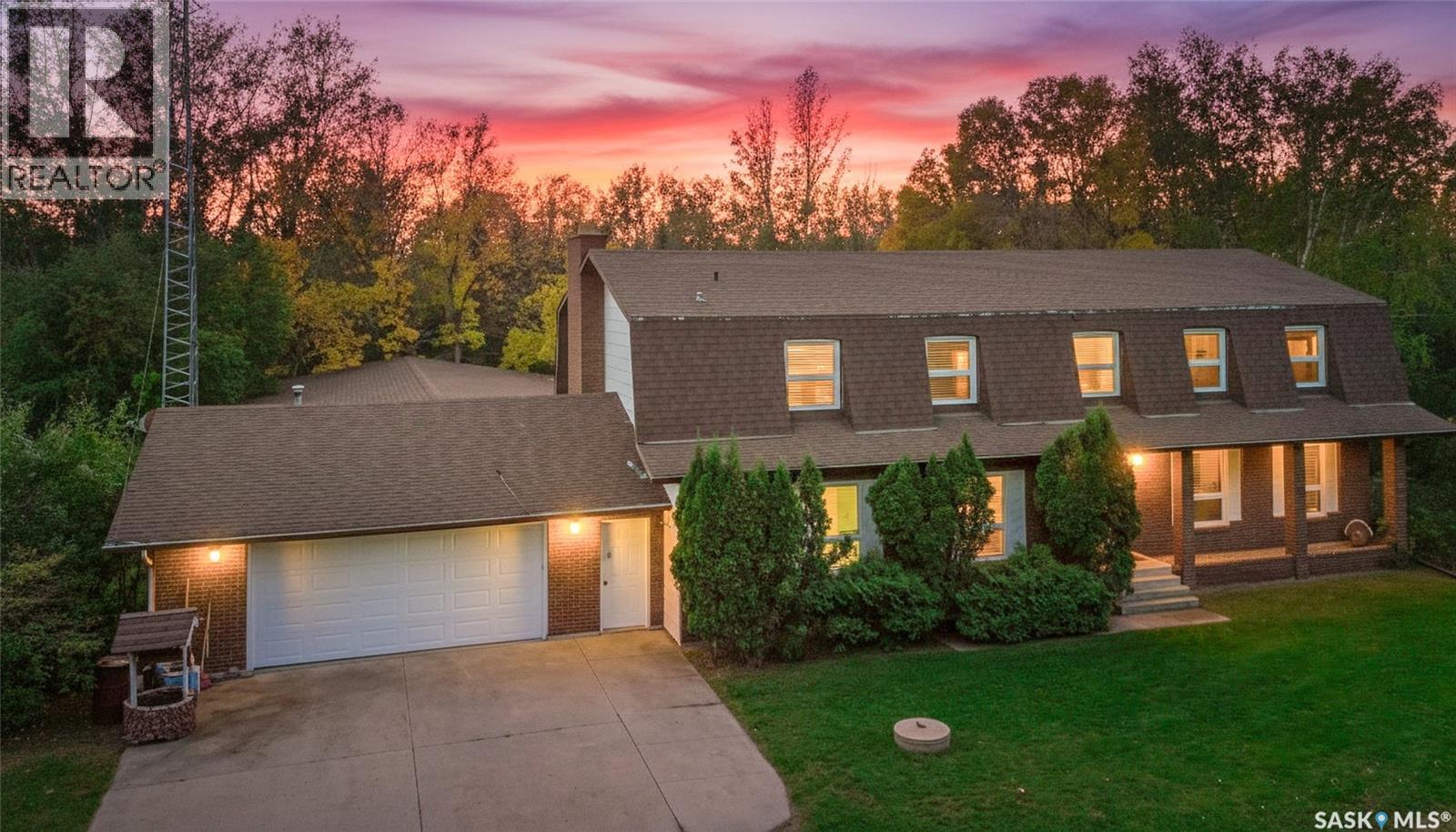 Gruenthal Road Retreat, Rosthern Rm No. 403, SK S0K 3R0