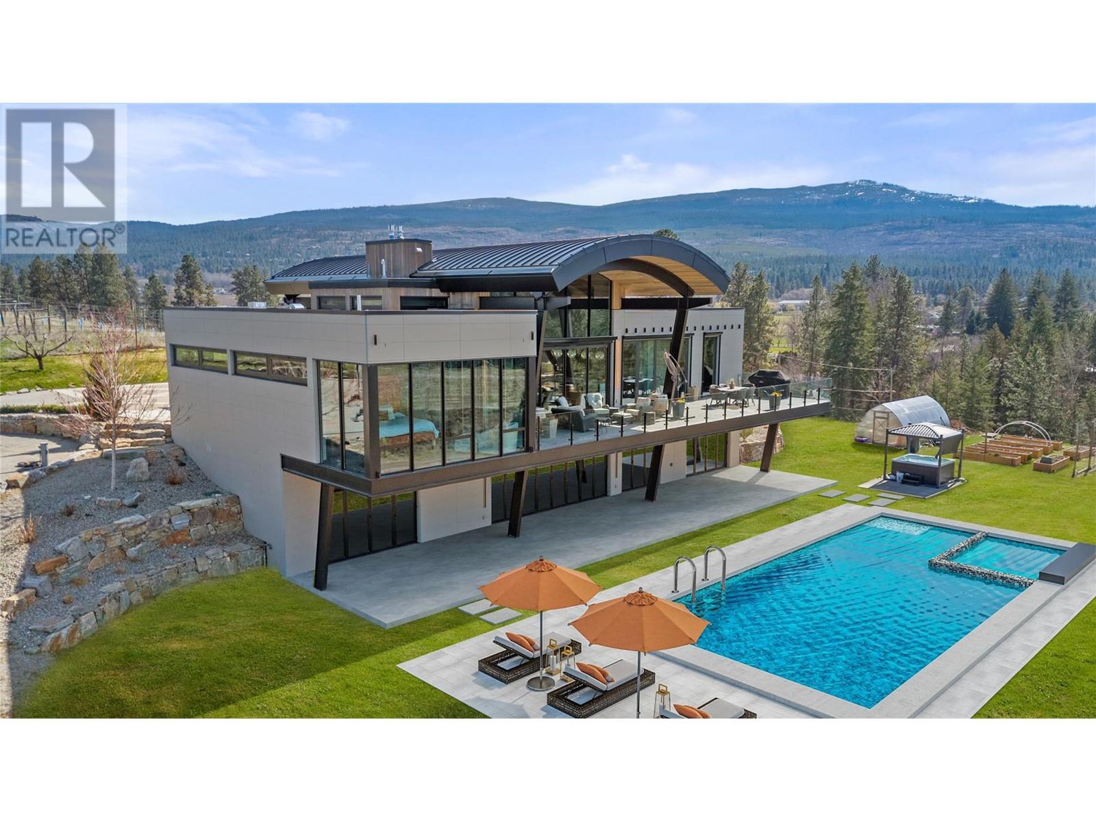 4275 Todd Rd, Kelowna, BC V1W 4B8