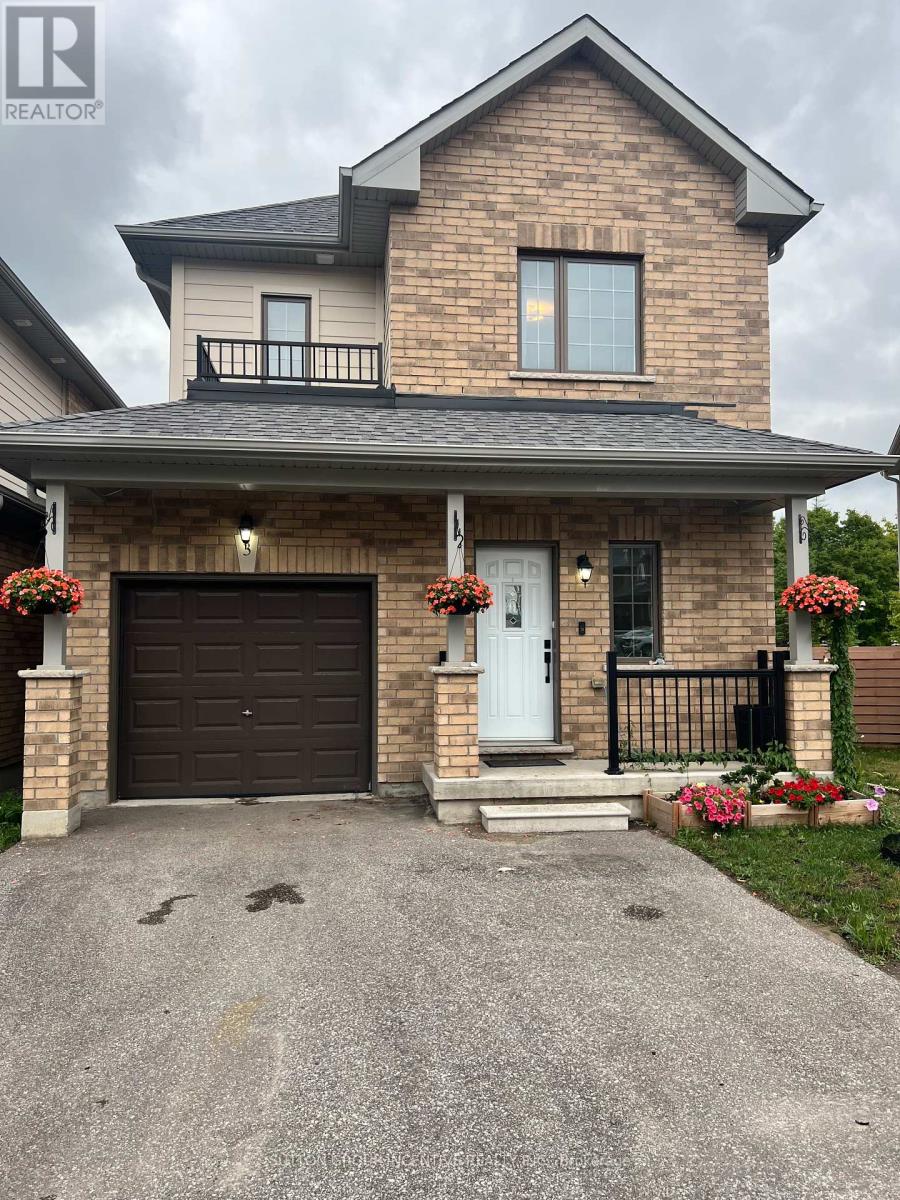 3 Bedford Estates Cres, Barrie, ON L4N 9K5