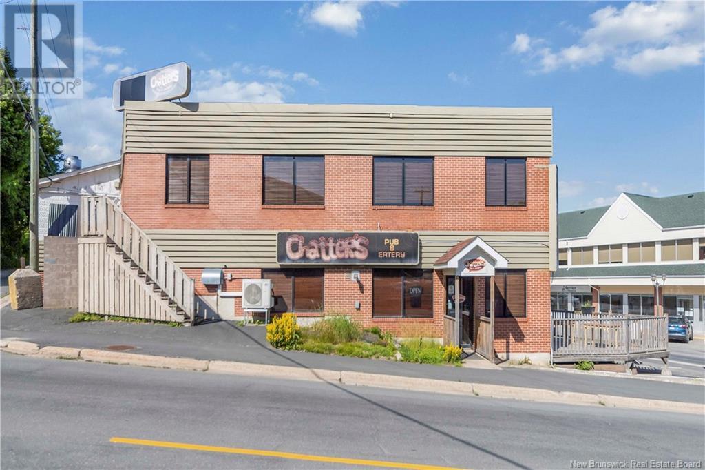 365 Pleasant St, Miramichi, NB E1V 1X4
