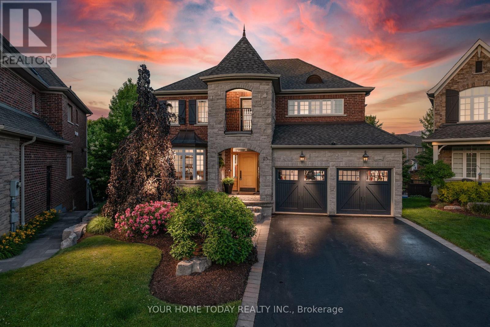 25 View Point Cir, Halton Hills, ON L7G 6P2