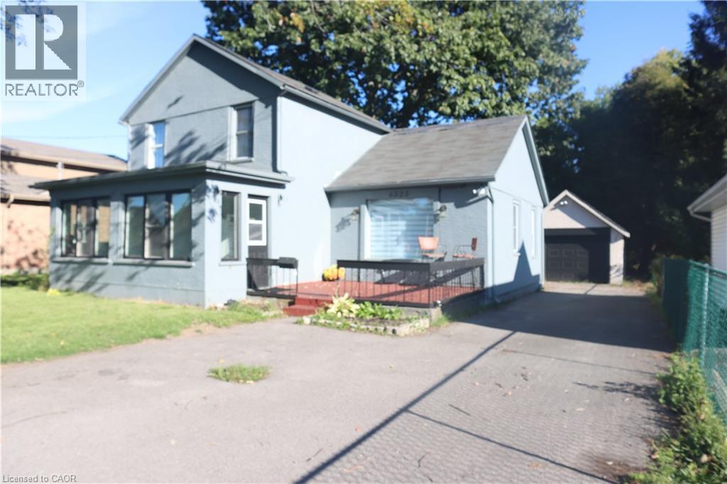 6525 Oneil St, Niagara Falls, ON L2J 1M7