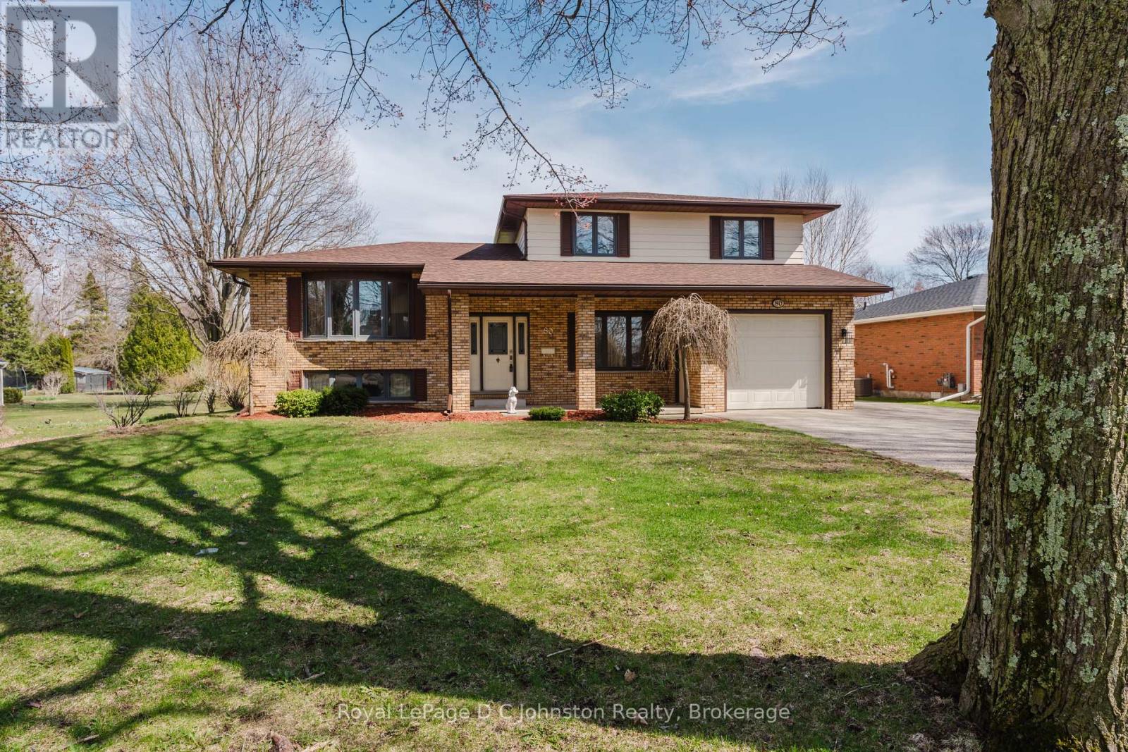 80 Breadalbane St S, Saugeen Shores, ON N0H 2L0