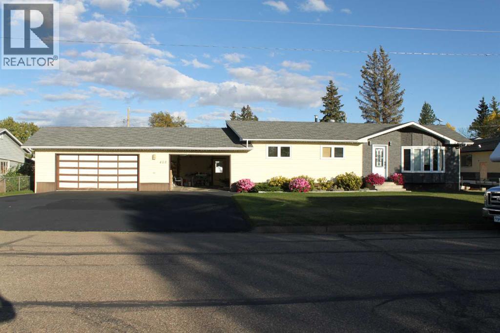 405 2 Street Northeast, Manning, AB T0H 2M0