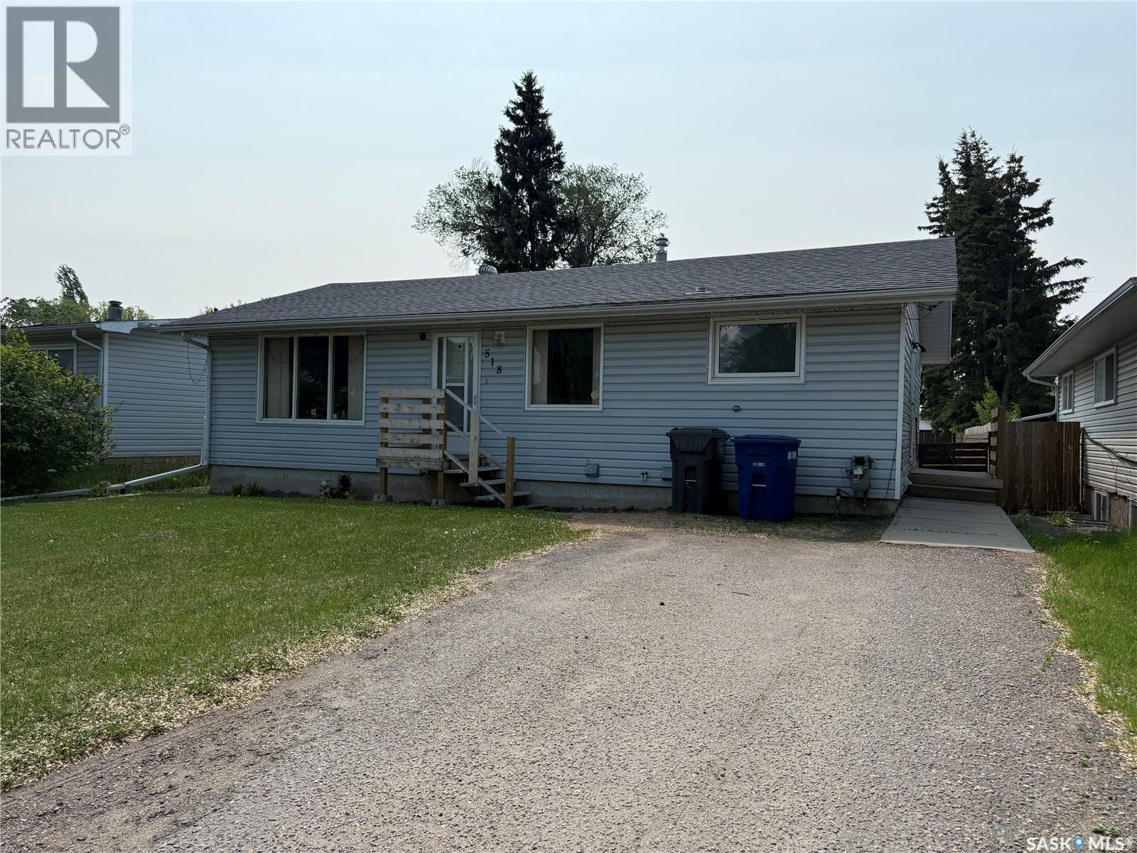 518 3 Avenue West, Meadow Lake, SK S9X 1B3