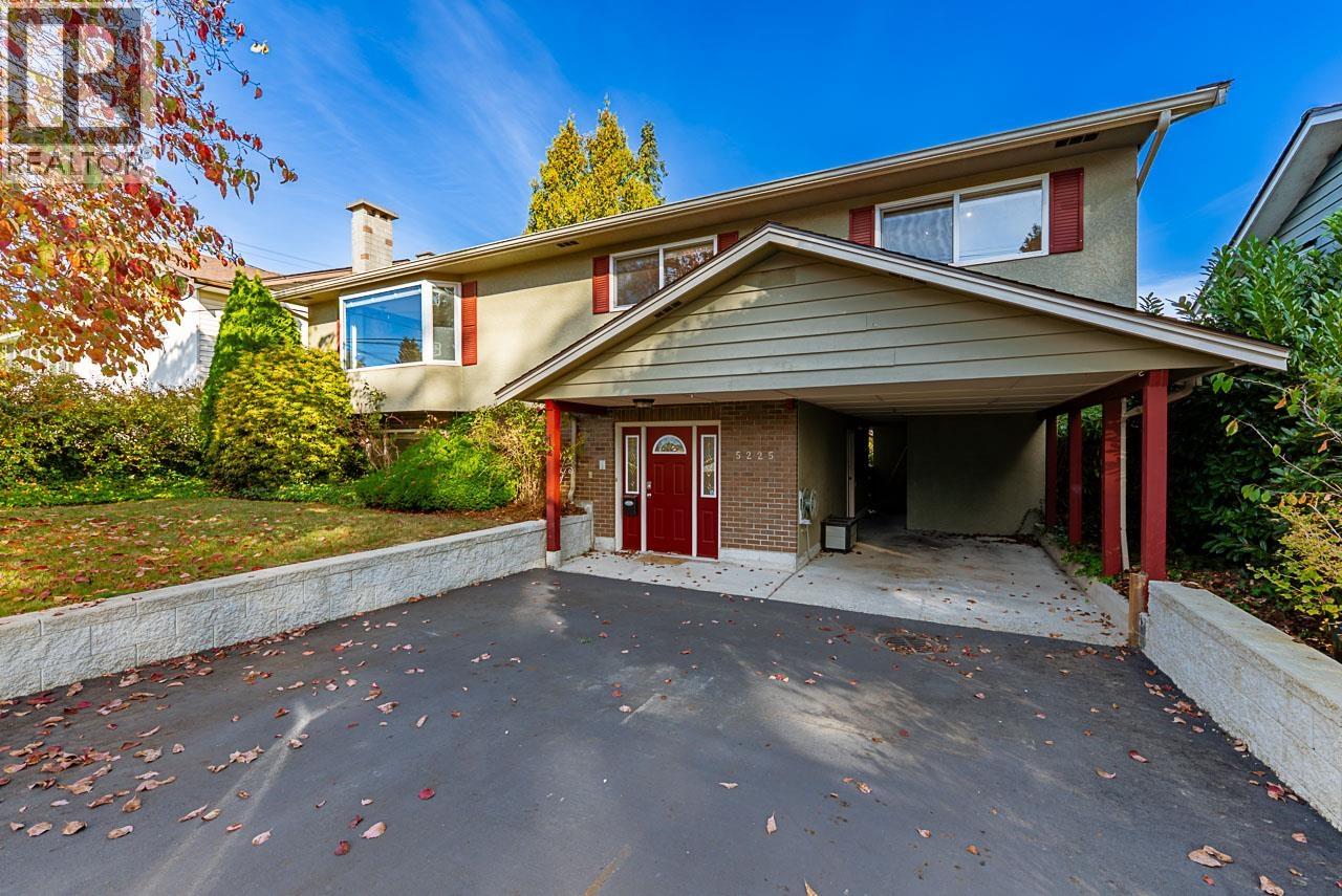 5225 Kincaid St, Burnaby, BC V5G 1W1
