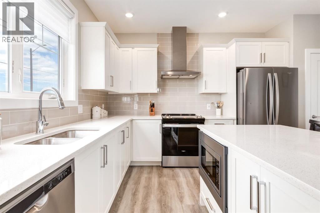 20 Silverado Crest Park Sw Unit 220, Calgary, AB T2X 4L3