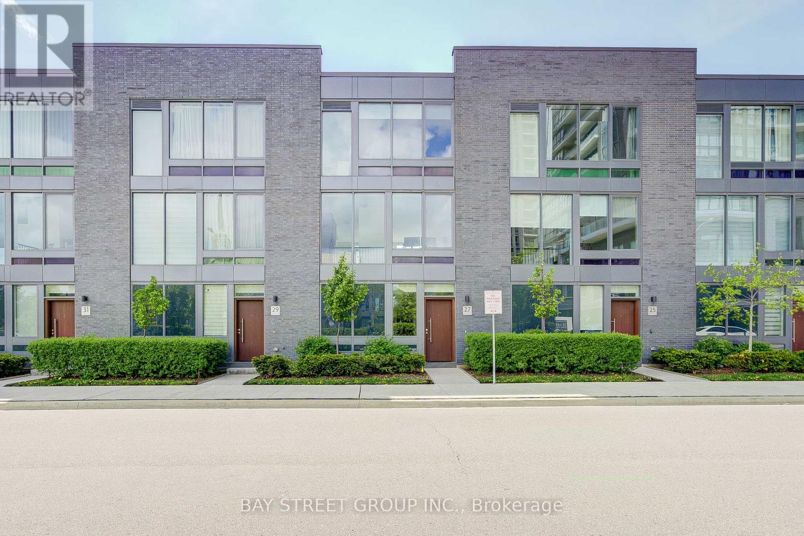 27 Sonic Way, Toronto, ON M3C 1V1