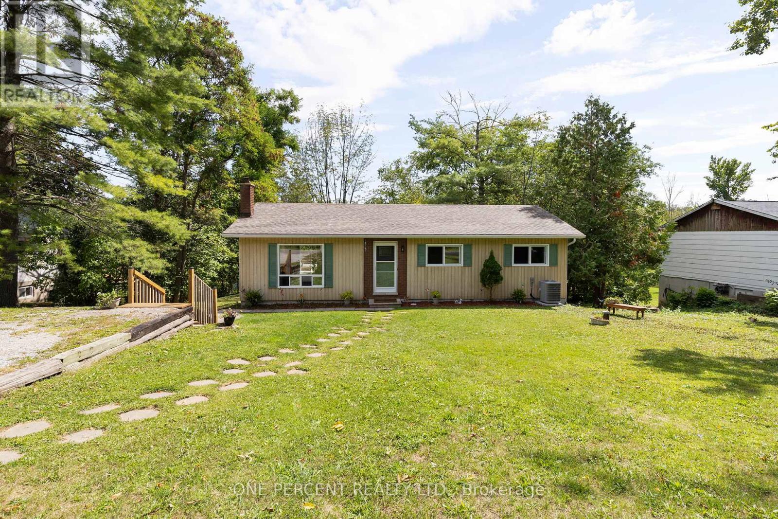 4297 Huronia Rd, Severn, ON L3V 0G6