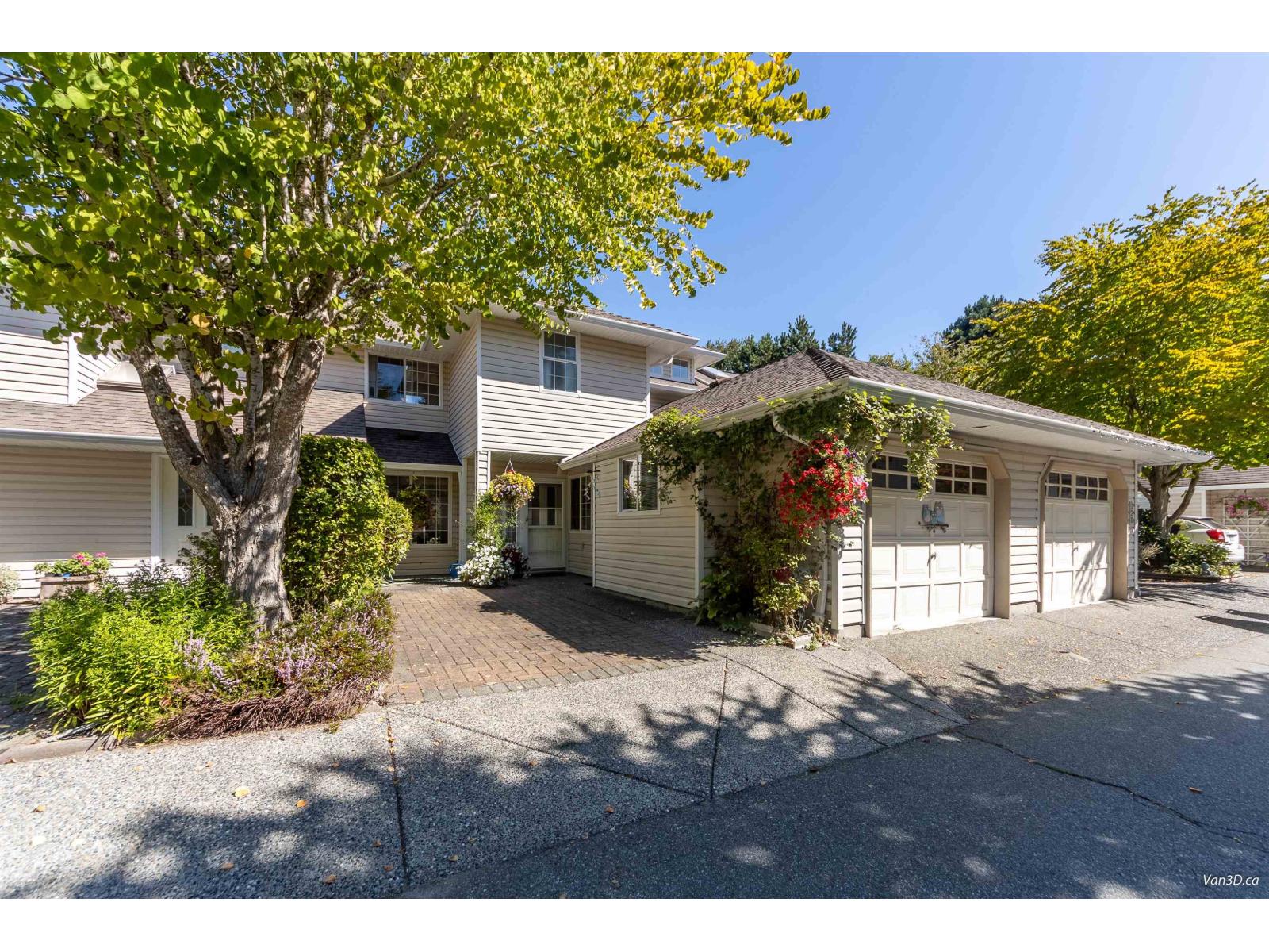 12163 68 Avenue Unit 127, Surrey, BC V3W 1H2