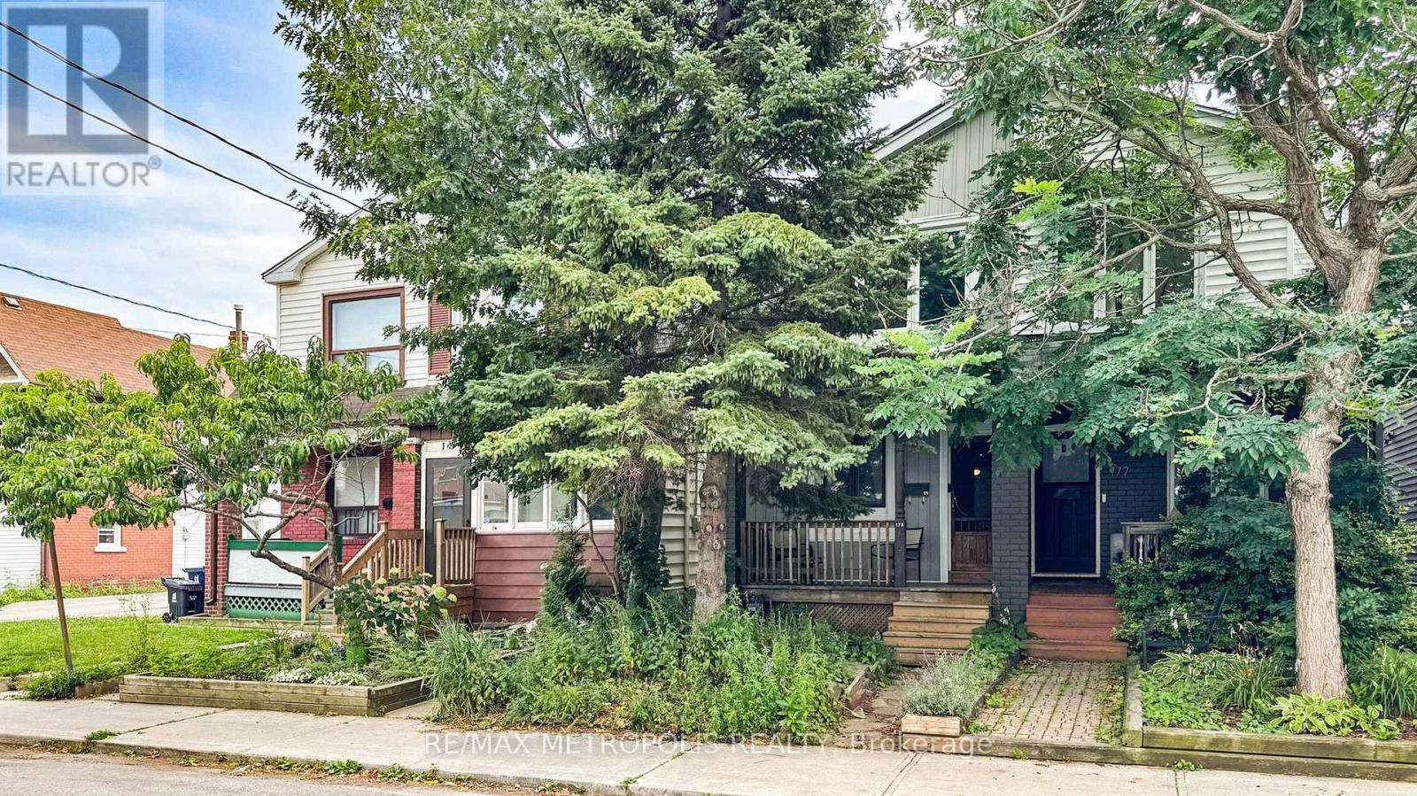 179 Coleman Ave, Toronto, ON M4C 1P9