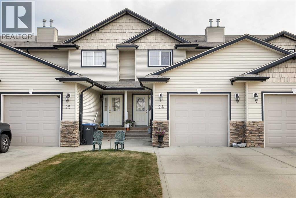 24 Legend Ct, Sylvan Lake, AB T4S 0B1