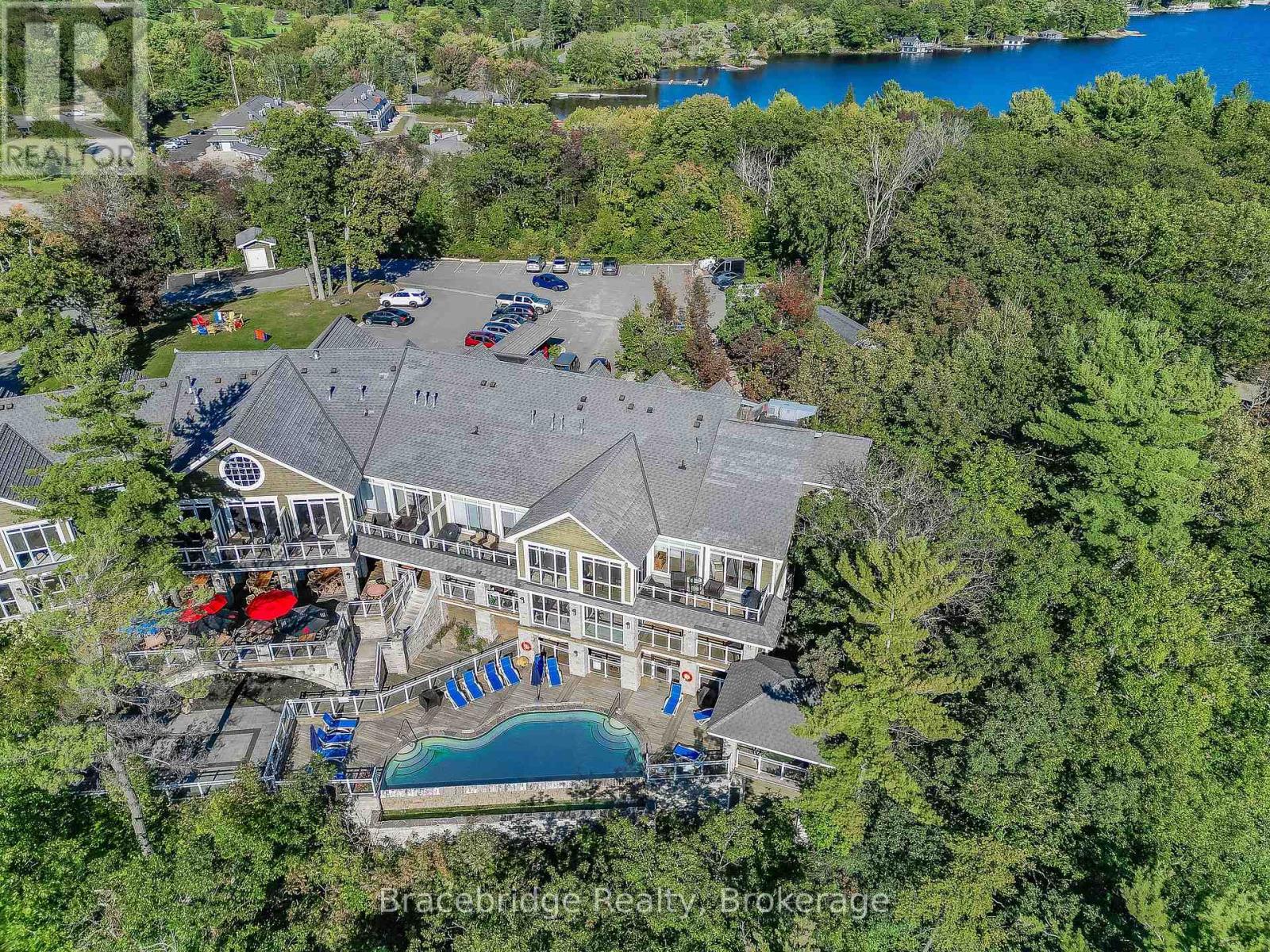 L215-c2 - 1869 Muskoka 118 Highway W, Muskoka Lakes Monck Muskoka Lakes, ON P1L 1W8