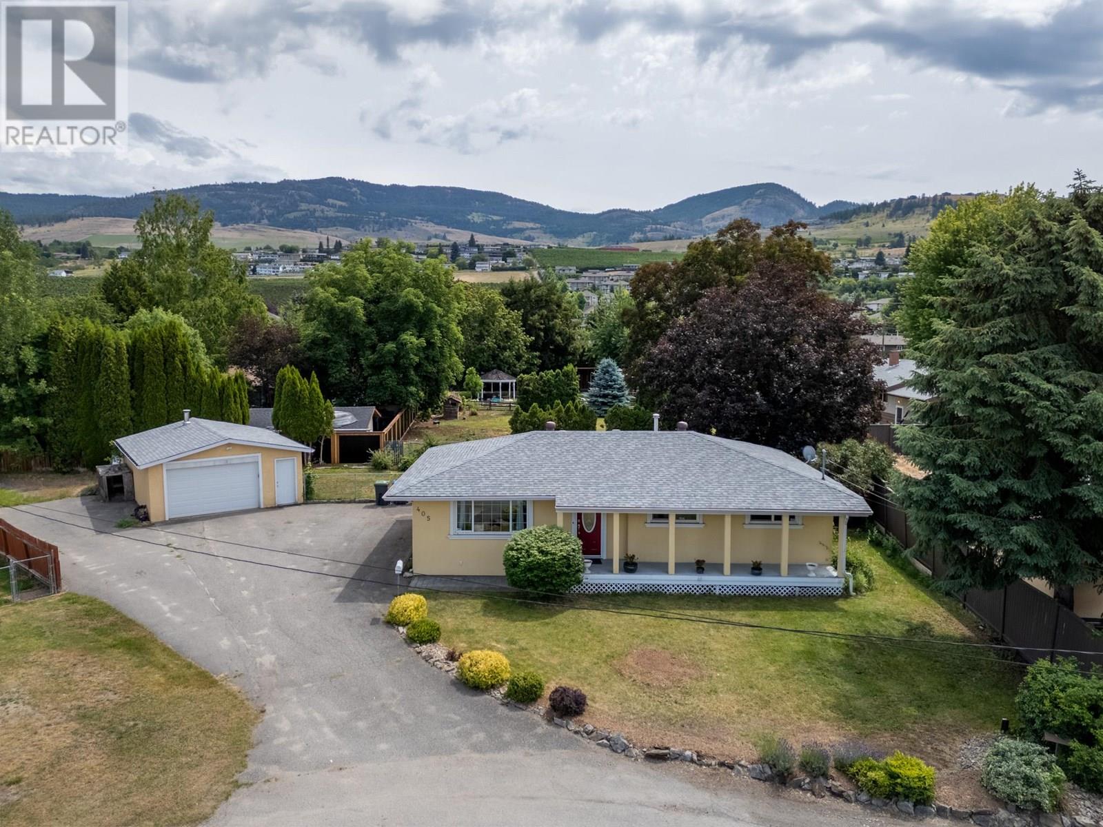 405 Macaden Ct, Kelowna, BC V1X 2V1