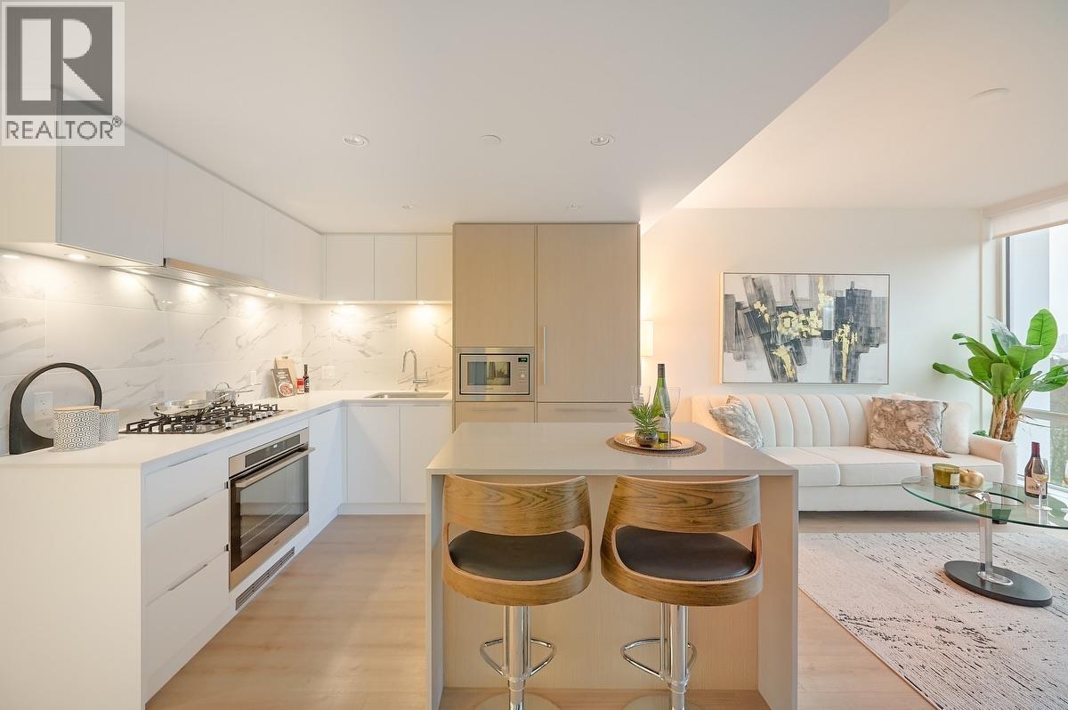1500 Fern Street Unit 1308, North Vancouver, BC V7J 0E6