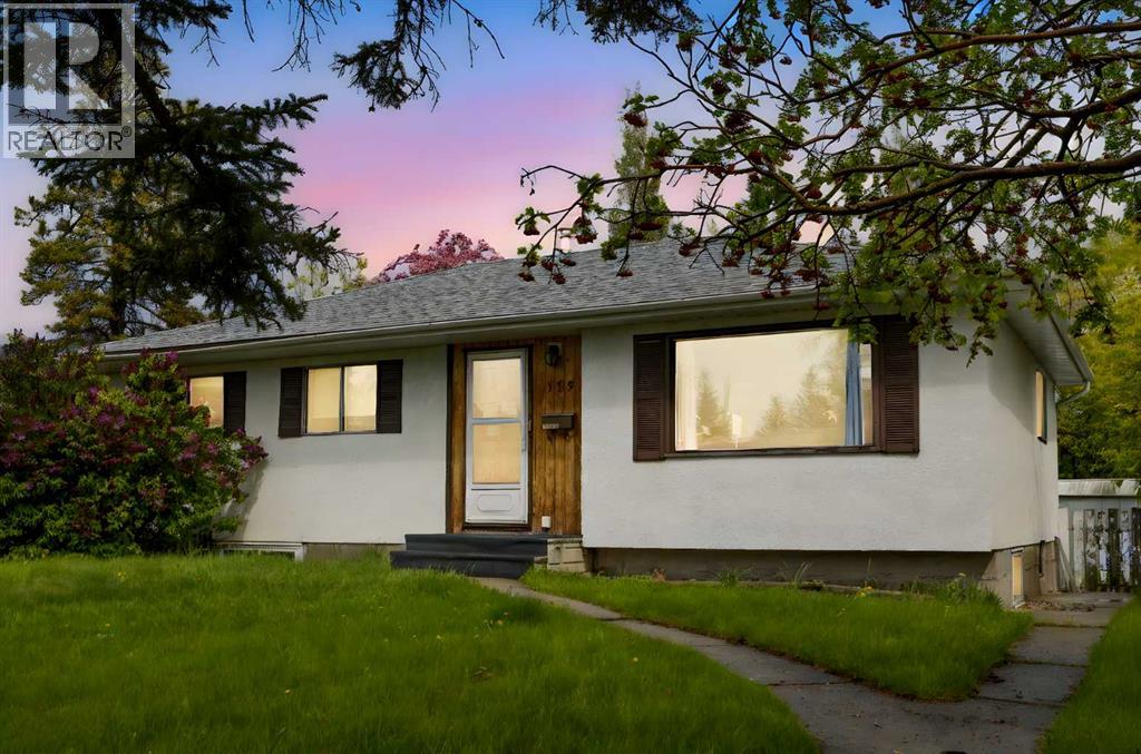 173 Gordon Dr SW, Calgary, AB T3E 5B1