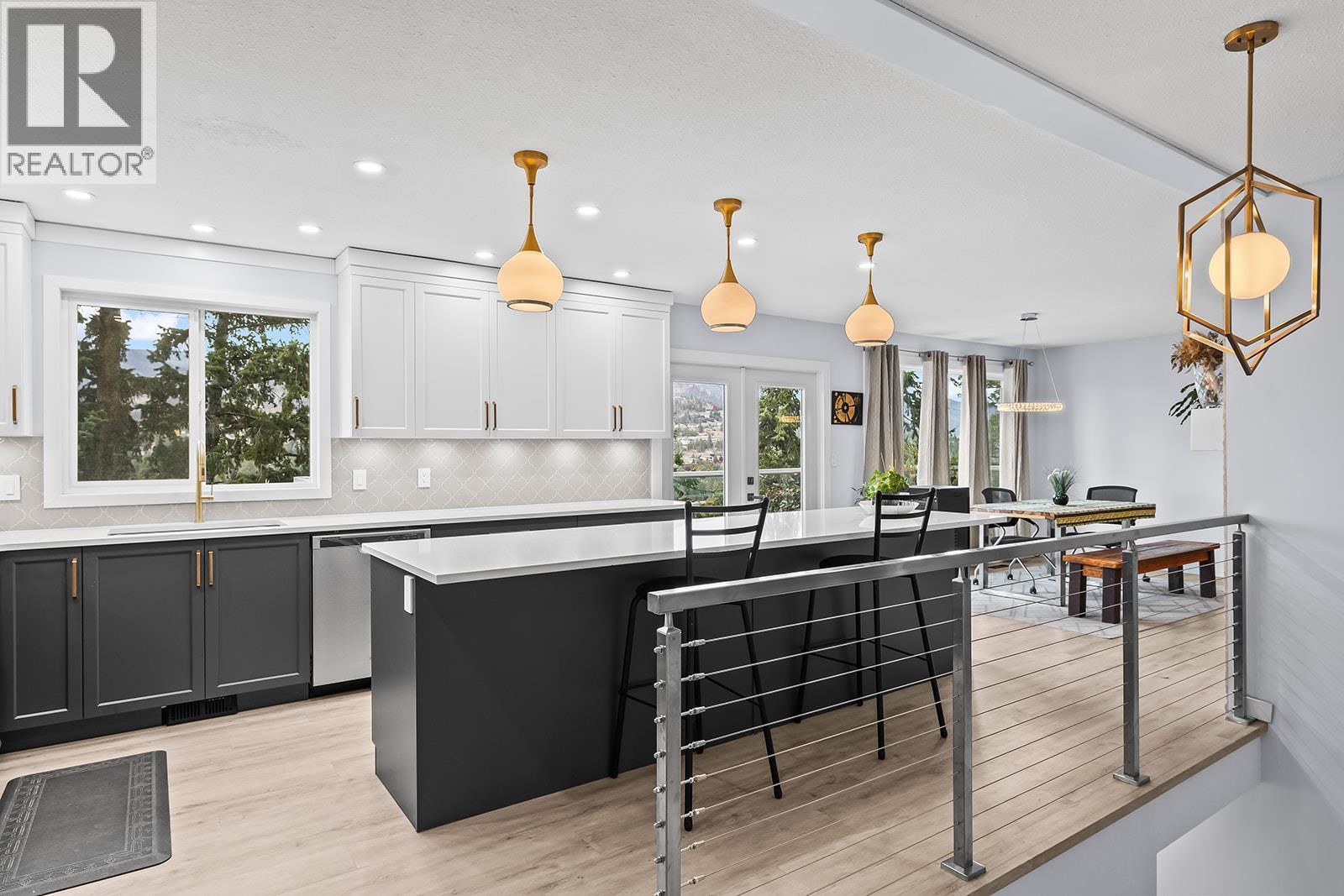 2420 Boucherie Rd, West Kelowna, BC V1Z 2E6