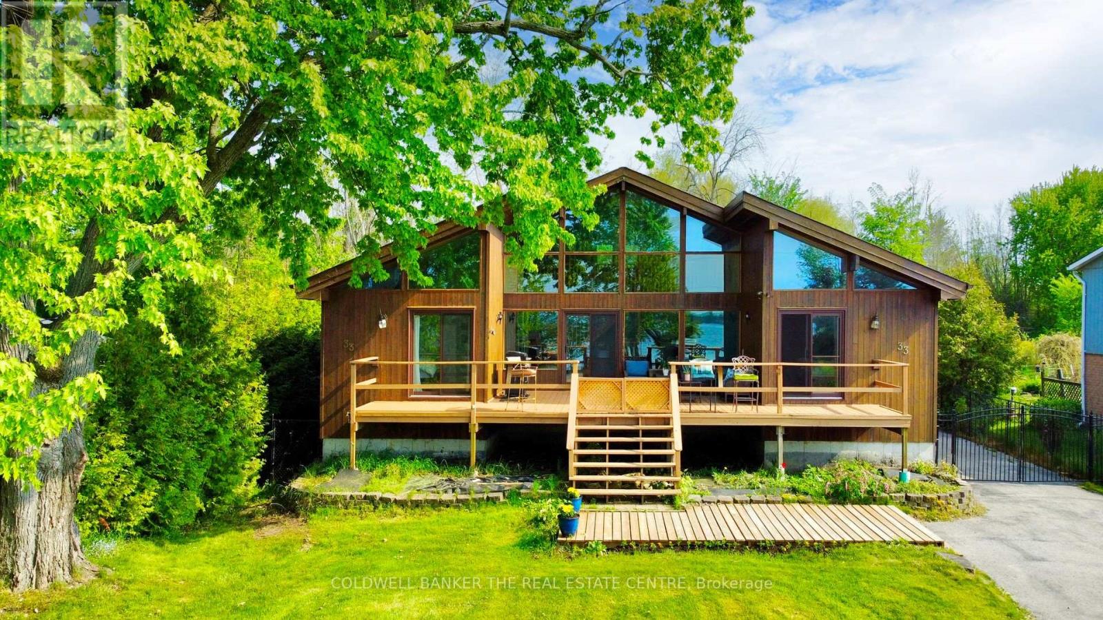 33 Lake Dr E, Georgina, ON L4P 3E9