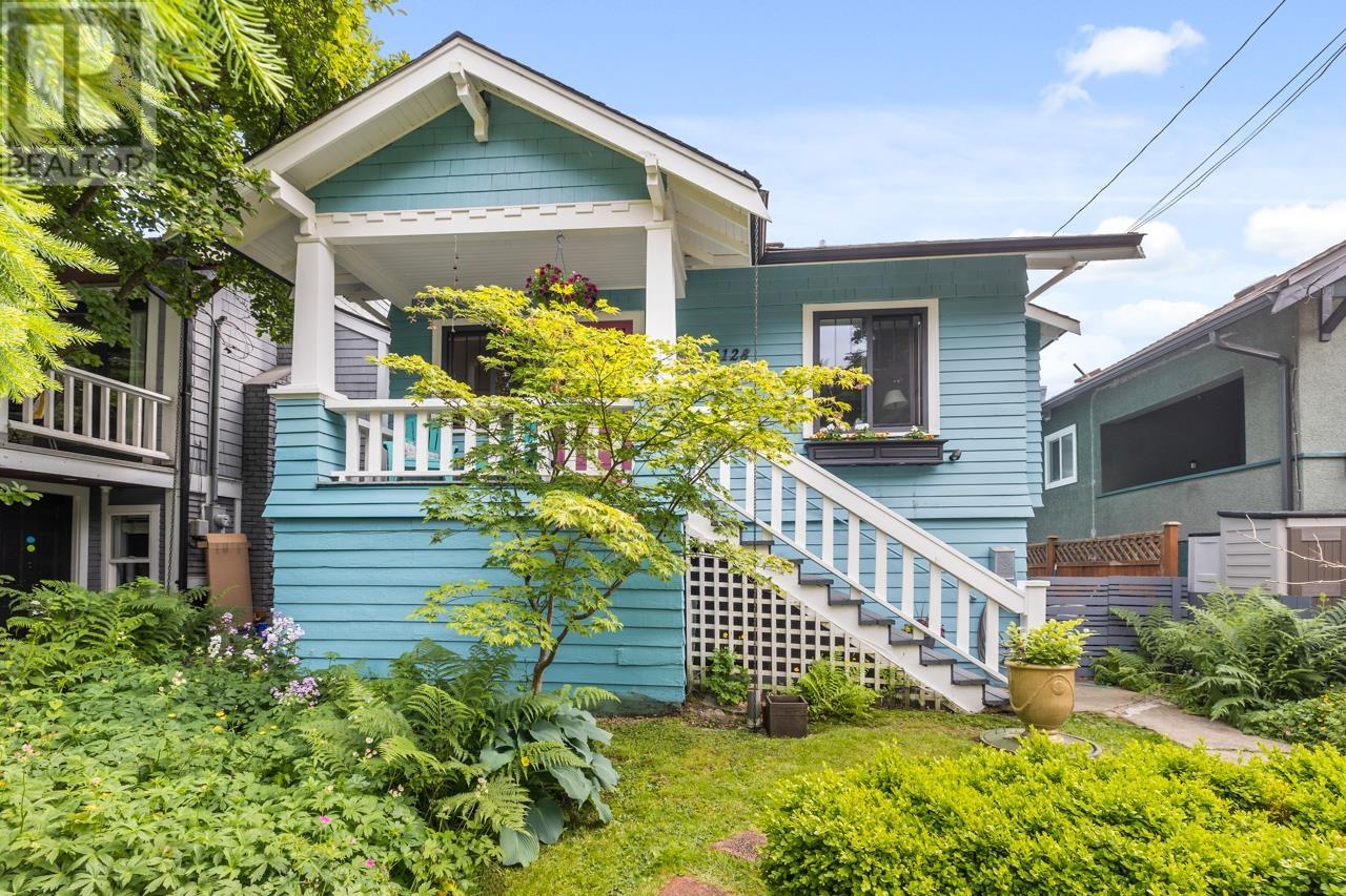 1128 E 24th Ave, Vancouver, BC V5V 2B2