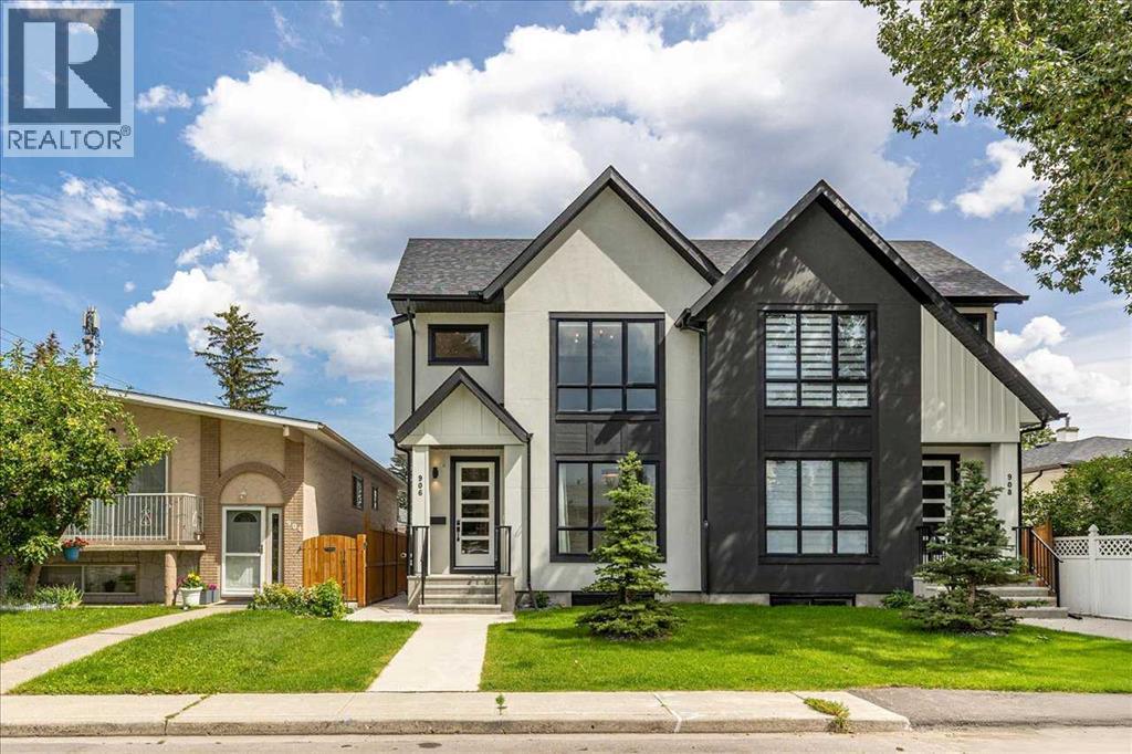 39 Street Sw Unit 906, Calgary, AB T3C 1T9