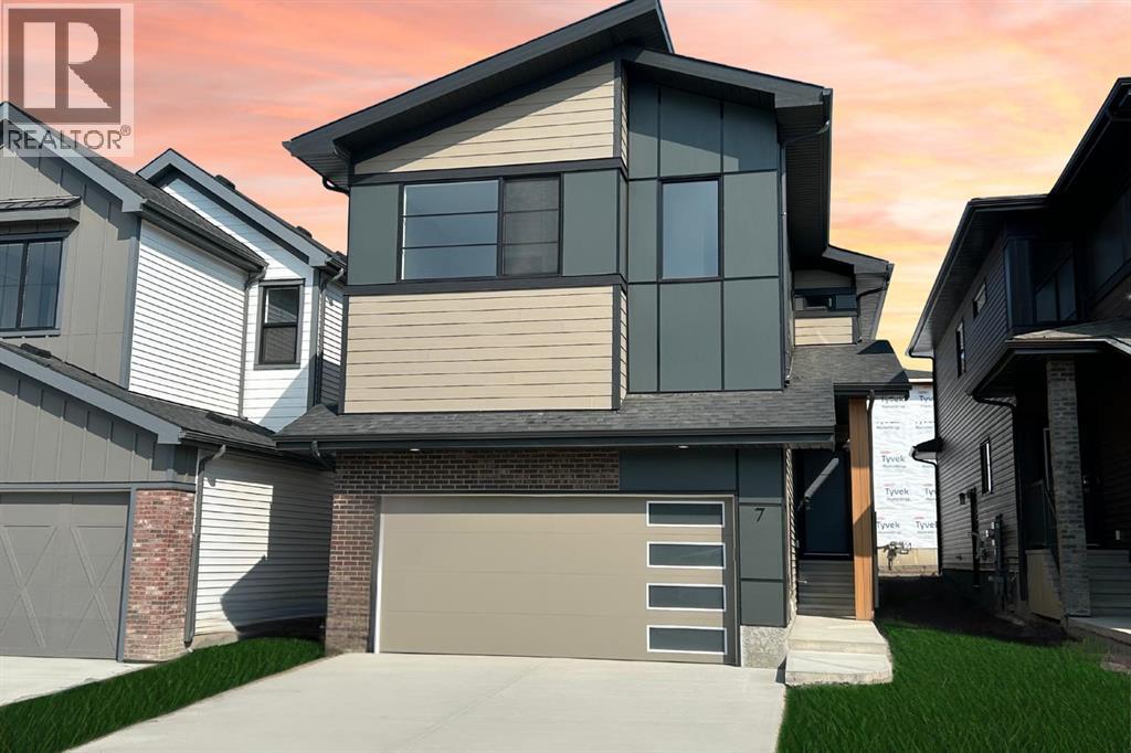 7 Heritage Link, Cochrane, AB T4C 2J8