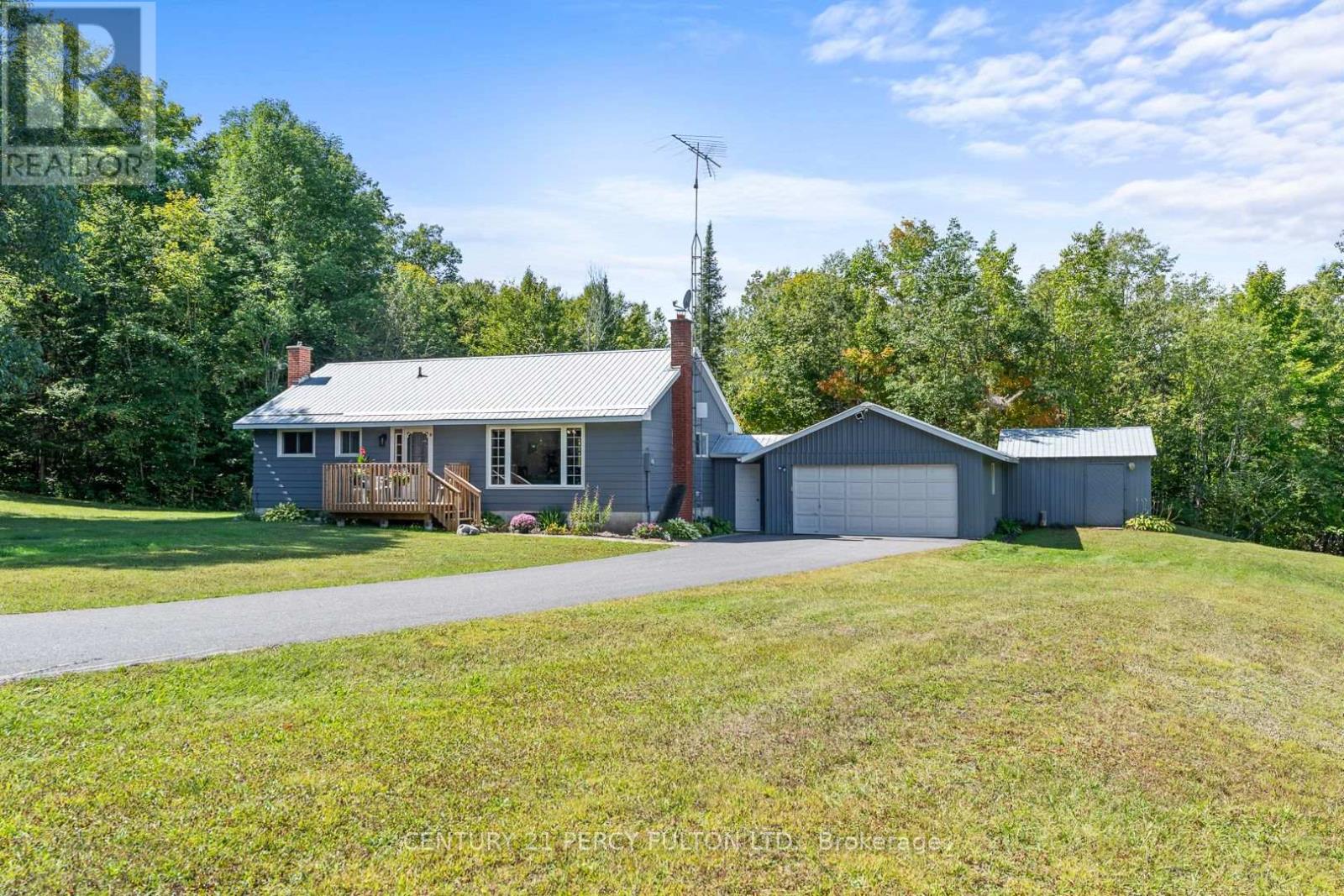 1004 Rosseau Lake 1 Rd, Muskoka Lakes Watt, ON P0B 1M0