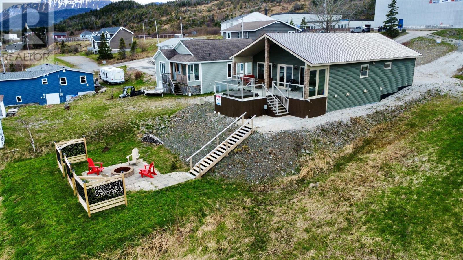 18 Lodge Ln #a, Woody Point, NL A0K 1P0