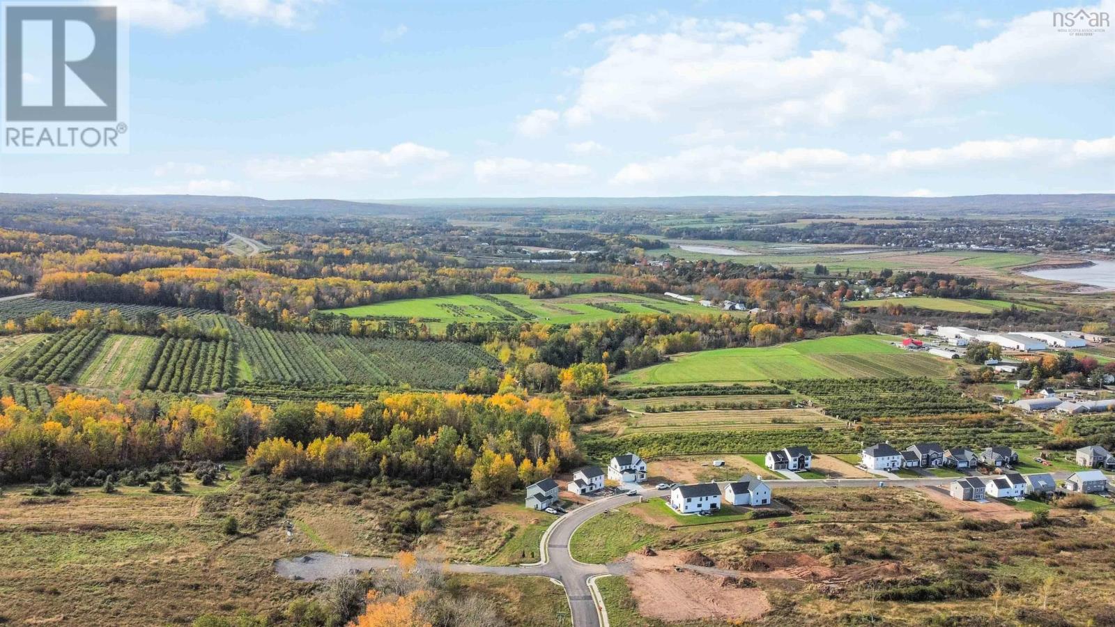 101 Greenwich Rd, Wolfville, NS B4P 2R2