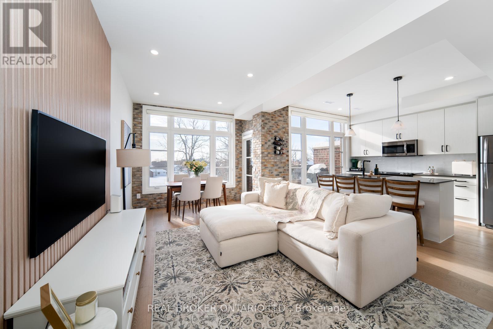 48 8167 Kipling Ave, Vaughan, ON L4L 2A3