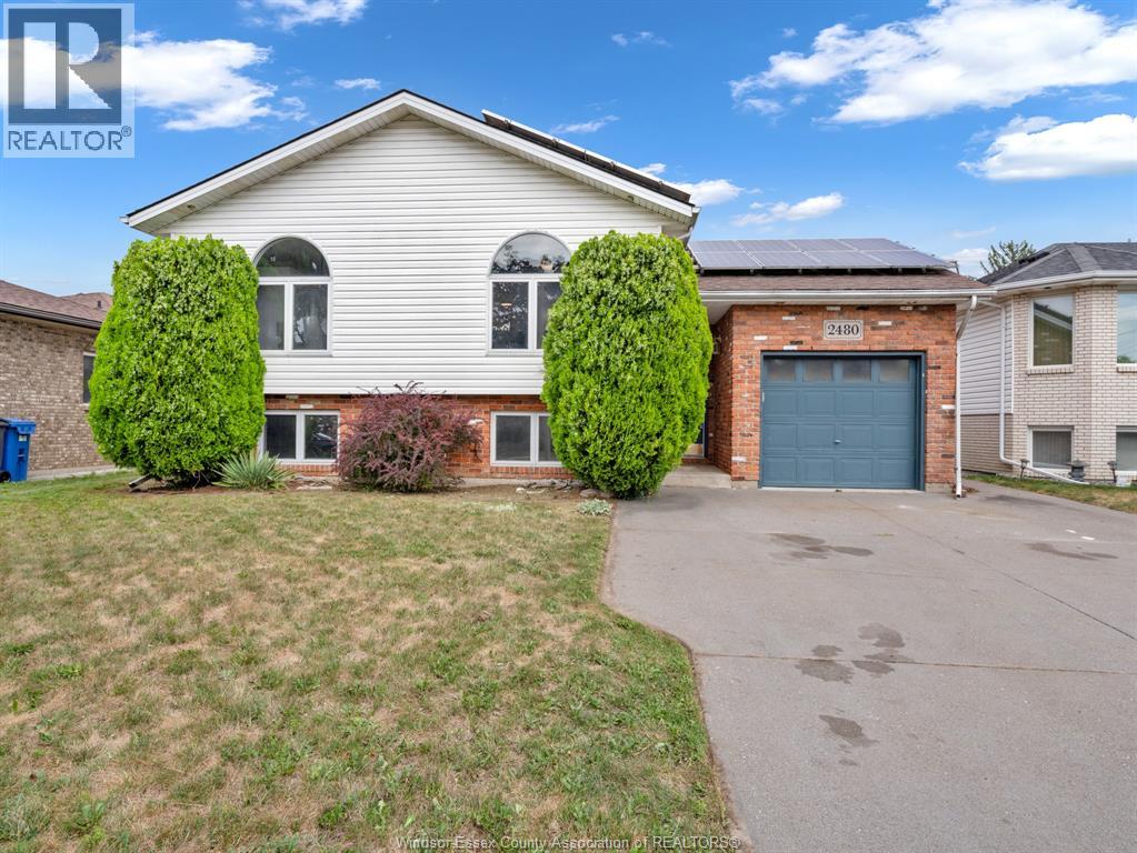 2480 Olive Rd, Windsor, ON N8T 3N4